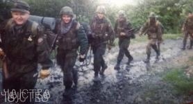 ИЗА НЕПРИЈАТЕЉСКИХ ЛИНИЈА>